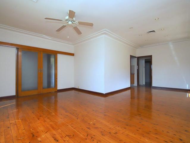 House for rent in Bass Hill, Sydney