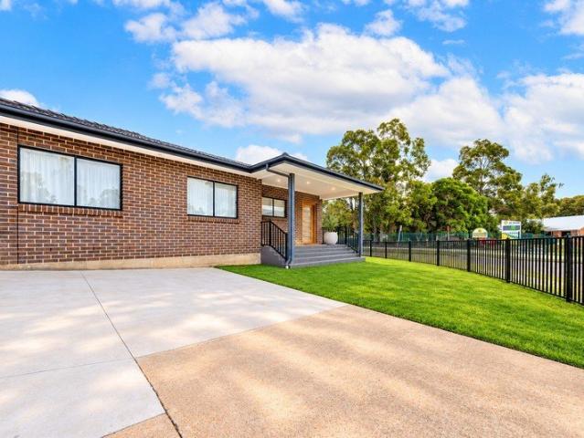 House for rent in St Clair, Sydney