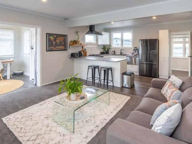 Apartment for rent in Chaslands, Canterbury