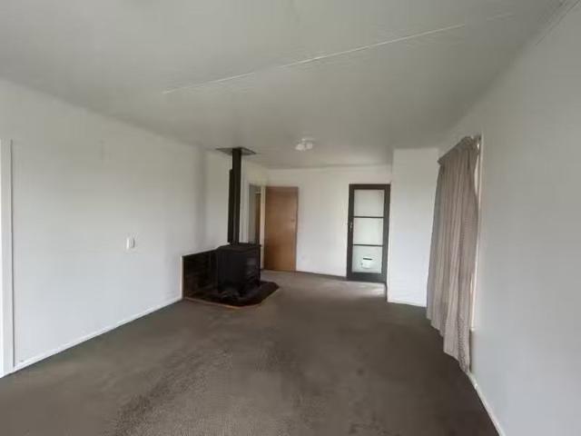 House for rent in Owhata