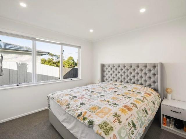 House for rent in Point England, Maungakiekie-Tāmaki