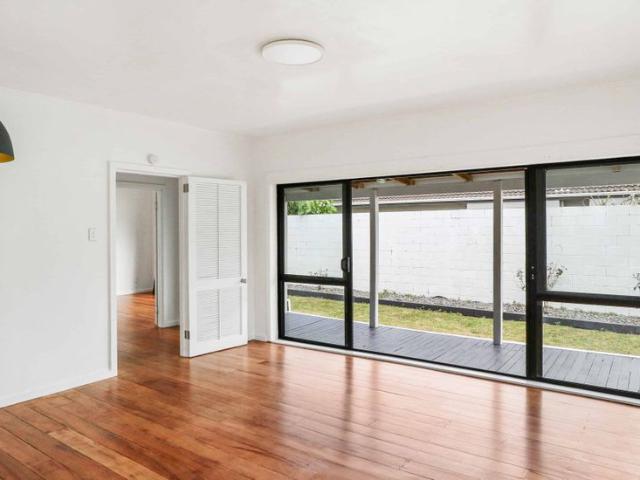 House for rent in Owhata