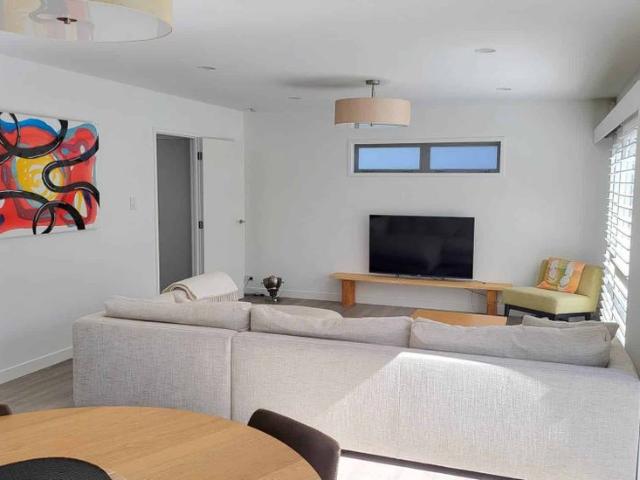 Townhouse for rent in Point England, Oroua County