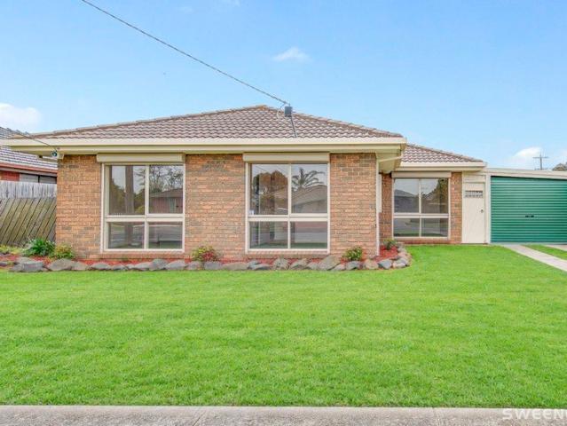 House for sale in Western Gardens, Melbourne