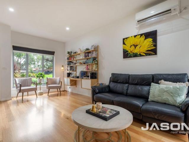Townhouse for rent in Camerons Creek, Victoria