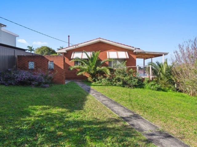 Villa for rent in Wollongong West, New South Wales