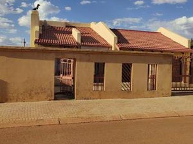 House for sale in Vosloorus, Gauteng