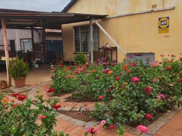 House for sale in Vosloorus, Gauteng