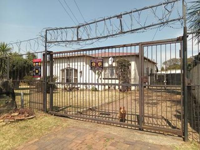 House for sale in Mohlakeng, Gauteng