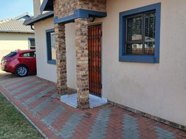 House for sale in Waterkloof, Gauteng