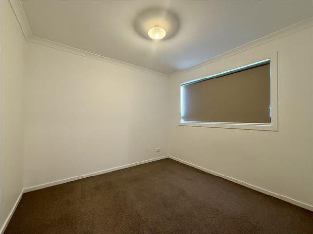 House for rent in Churchill, Victoria