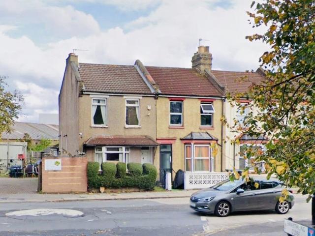 House for rent in Lower Edmonton, Greater London
