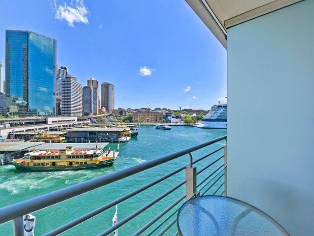 Apartment for rent in Quay Quarter, Sydney