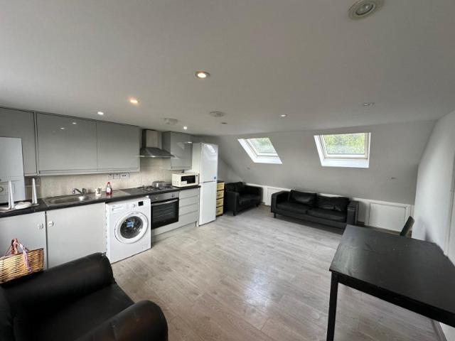 Apartment for rent in South Chingford, Greater London