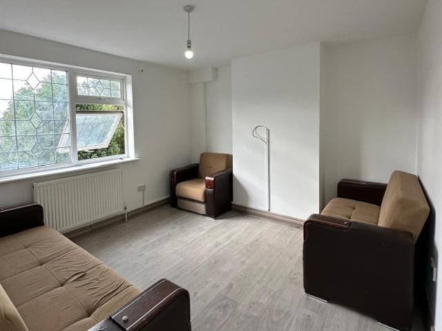 Apartment for rent in South Chingford, Greater London