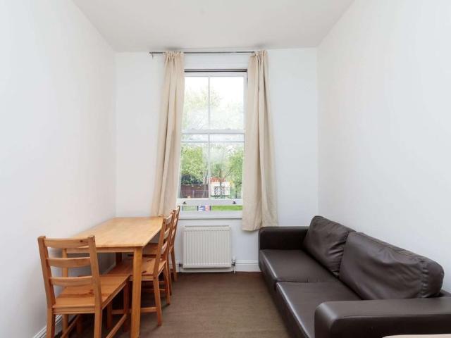 Apartment for rent in Mile End, Greater London