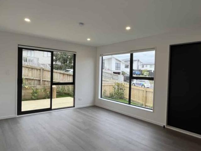Townhouse for rent in Manurewa