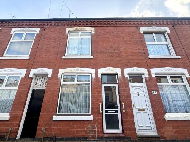 House for rent in Calderstones