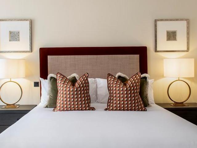 Apartment for rent in Mayfair, Greater London