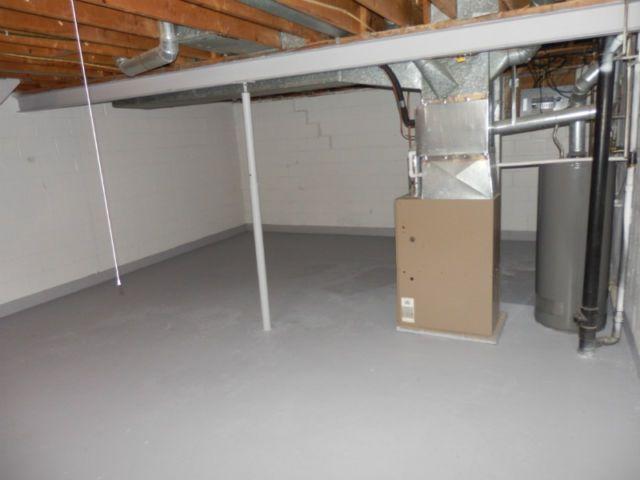Townhouse for rent in Forest Glade, Windsor