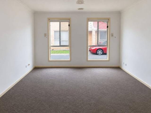Townhouse for rent in Camerons Creek, Victoria