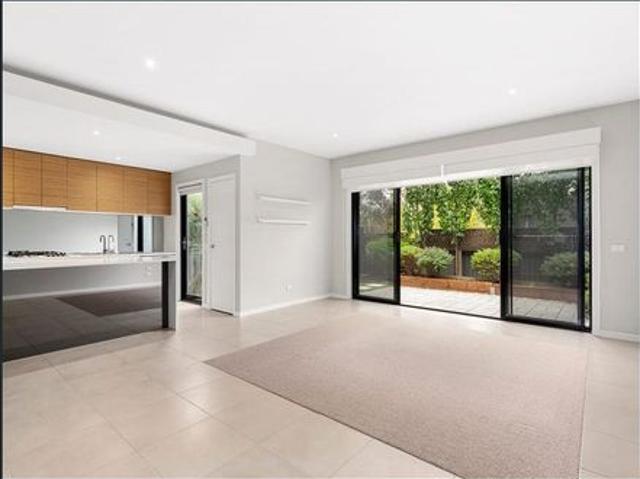 Townhouse for rent in Camerons Creek, Victoria