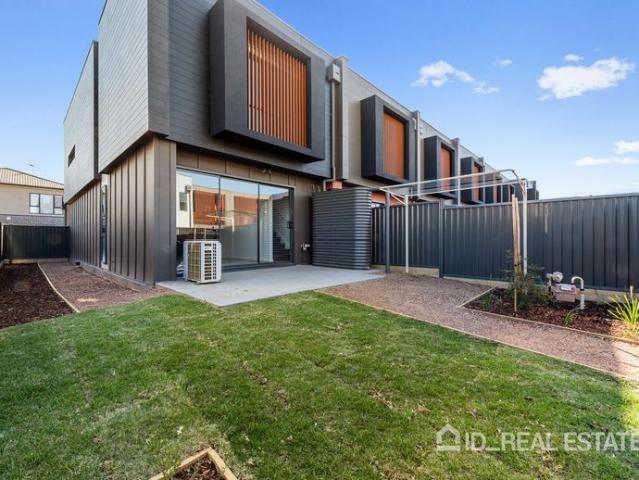 Townhouse for rent in Camerons Creek, Victoria