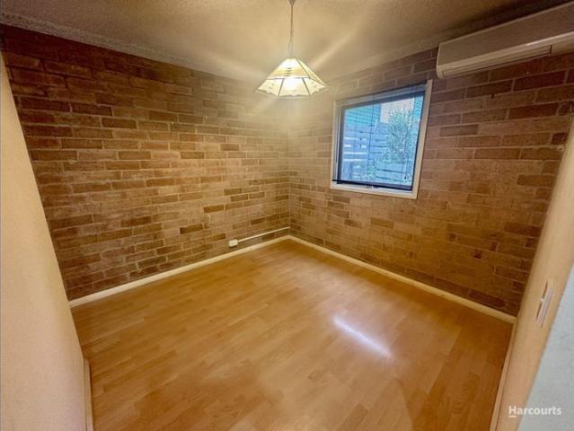 Townhouse for rent in Bradbury, Sydney