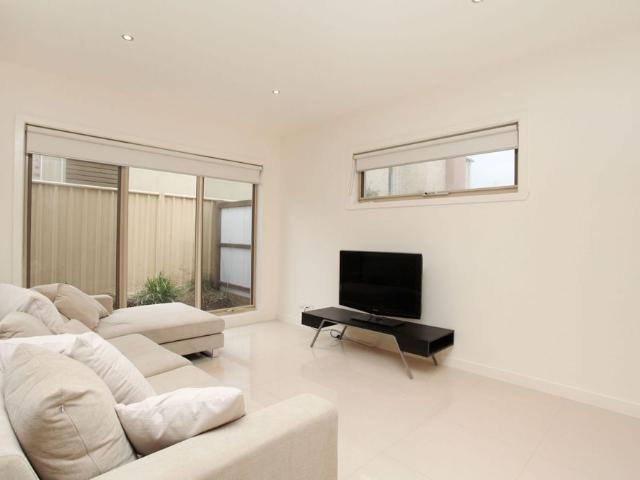 Townhouse for rent in Camerons Creek, Victoria