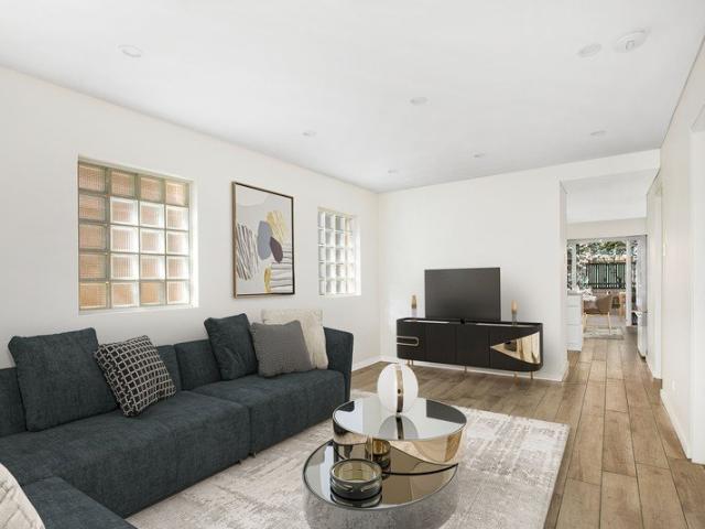 Townhouse for rent in Sydney, New South Wales
