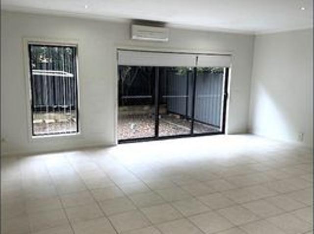 Townhouse for rent in Camerons Creek, Victoria