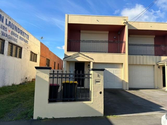 Townhouse for rent in Camerons Creek, Victoria