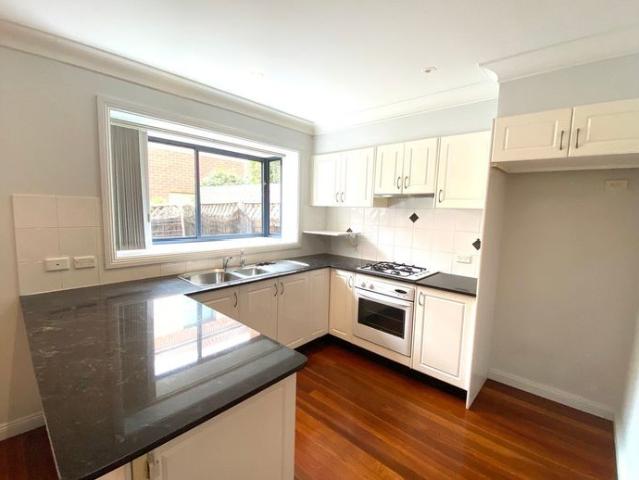 Townhouse for rent in Sydney, New South Wales