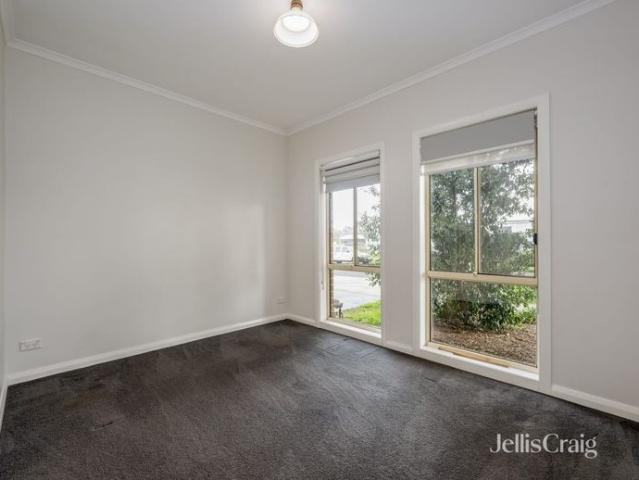 Townhouse for rent in Glenroy, Melbourne