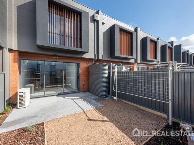 Townhouse for rent in Camerons Creek, Victoria