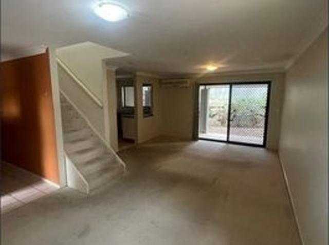 Townhouse for rent in Methul, Queensland