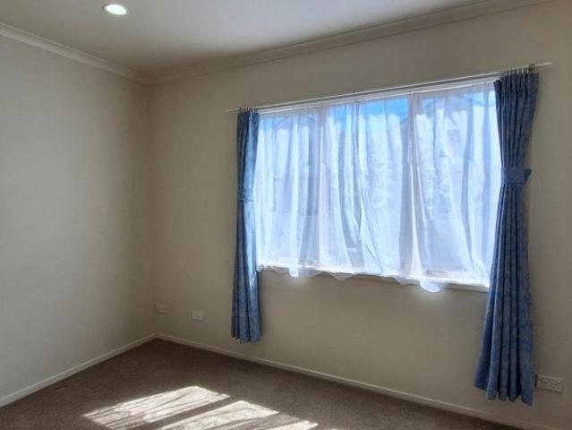 Townhouse for rent in Henderson, Henderson-Massey