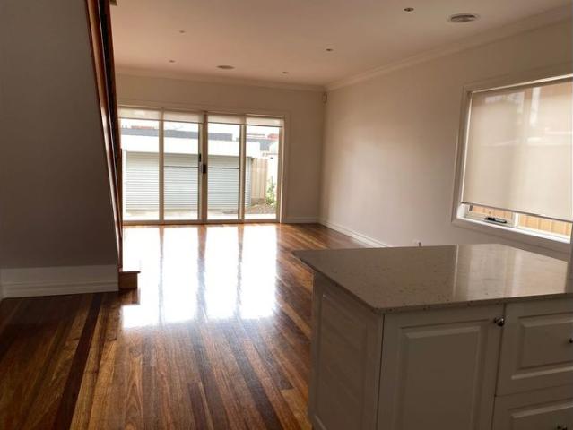 Townhouse for rent in Camerons Creek, Victoria
