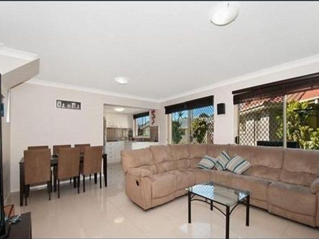 Townhouse for rent in Fernbrook, Queensland