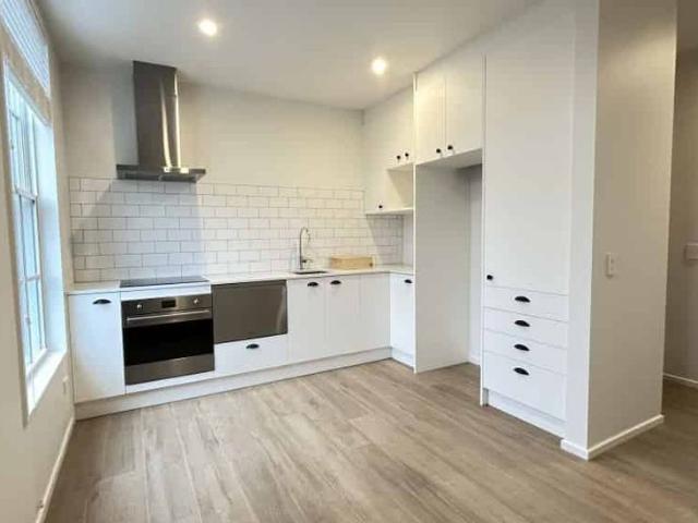 Townhouse for rent in Heathcote, Canterbury