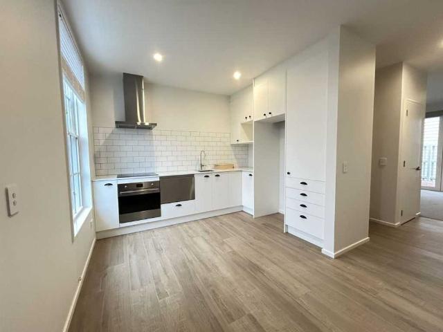 Townhouse for rent in Christchurch Central, Linwood-Central-Heathcote Community