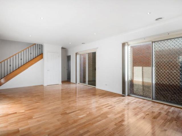 Townhouse for rent in Camerons Creek, Victoria