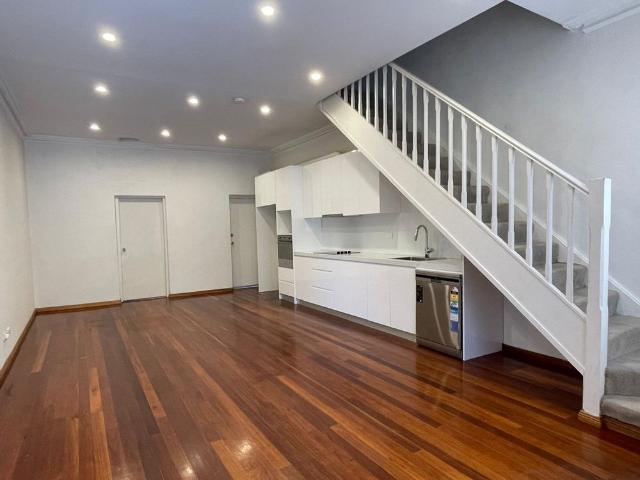 Townhouse for rent in Sydney, New South Wales