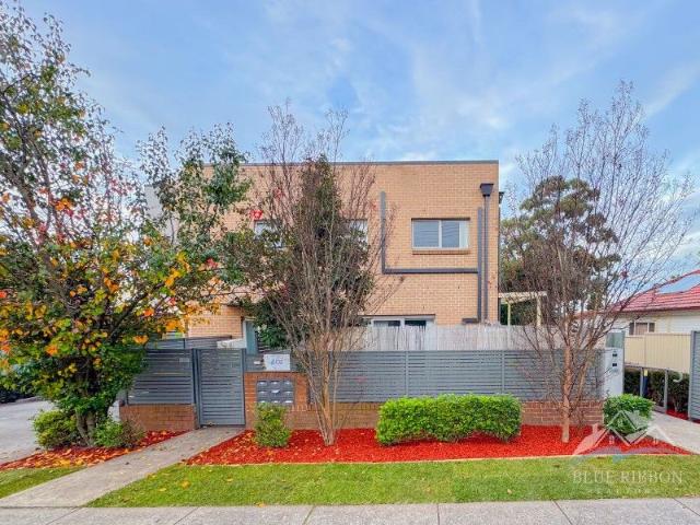 Townhouse for sale in Girraween