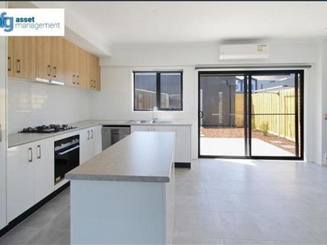 Townhouse for rent in Camerons Creek, Victoria