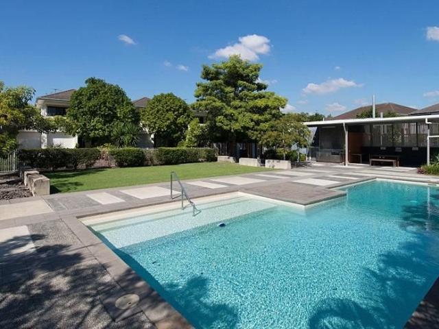 Townhouse for rent in Toombul, Queensland