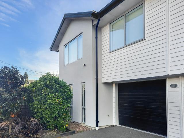 House for rent in Heathcote, Canterbury