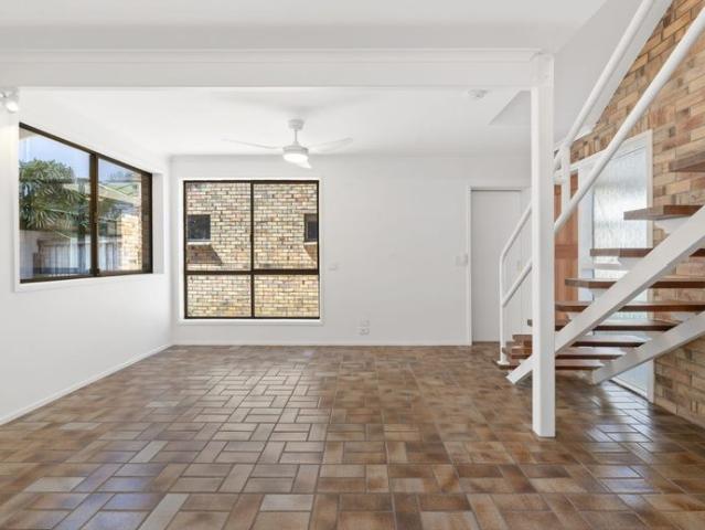 Townhouse for rent in Fernbrook, Queensland