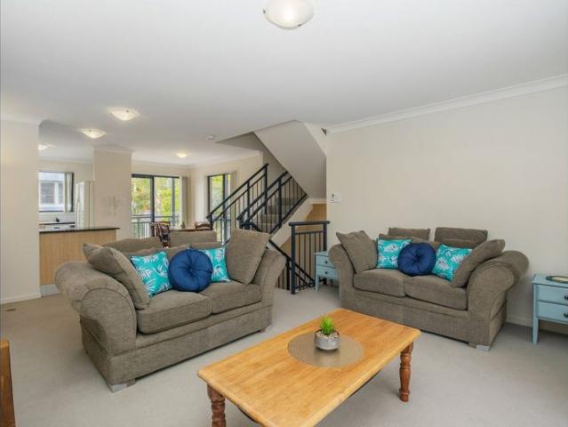 Townhouse for rent in Fernbrook, Queensland