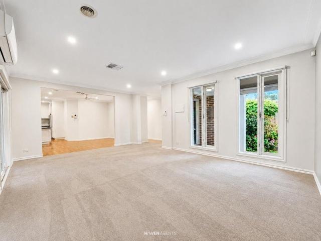 Townhouse for rent in Brighton East, Melbourne